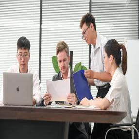 Meillä on vahva T & K-tiimi, ja voimme kehittää ja valmistaa tuotteita mukaan.....